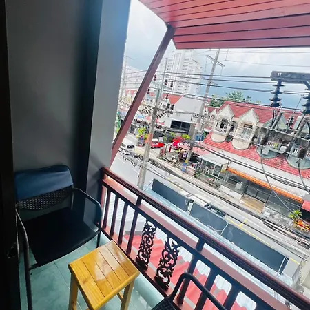 Royal Vista Hotel Patong Buitenkant foto
