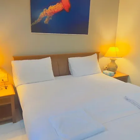 Royal Vista Hotel Patong Buitenkant foto